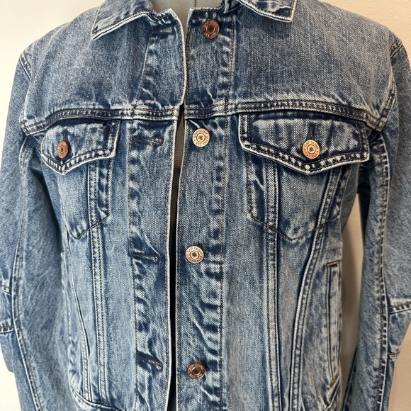 Barrel-Sleeve Icon Denim Jacket - Picture 6 of 13